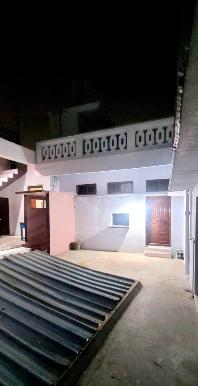 Shree Valmiki Home Stay Ayodhya Exterior foto